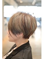 ヘア デザイン リスク(HAIR DESIGN RISK)&nbsp;【RISK 高橋勇太】インナーカラー刈り上げ前下がりショート