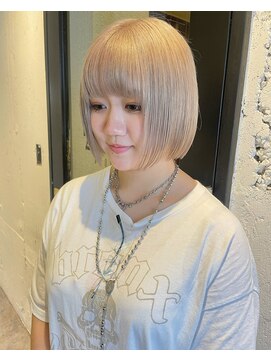 エイト 福岡天神店(EIGHT fukuoka) ホワイトベージュカラー