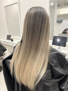 ヴィア(Via) 10代20代30代ブリーチダブルカラーバレイヤージュ白髪ぼかし艶髪