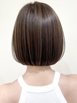 ジルブラン(JIL BLAN) 表参道ボブ白髪ぼかしハイライトショートボブカット30代40代