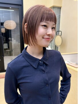 スニュウ(snuw) 切りっぱなしボブ小顔カットグレージュミルクティ