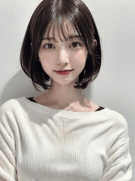 メゾンドムニ 恵比寿(Maison de MUNi) 20代30代大人可愛いアッシュベージュくびれボブ耳掛け透明感