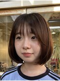 流れるサイドバンクシンプル丸みボブナチュラルマロンブラウン