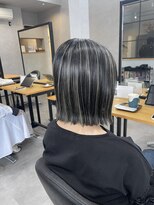 フィーカ(fika) コントラストハイライトボブ