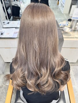 キャラ シャローネ 池袋(Chara Chalone) ダブルカラー/ミルクティーベージュ/1ブリーチ/池袋【たいし】