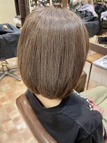 アイニ 河内小阪店(aini)&nbsp;白髪ぼかしカラー白髪ぼかしハイライト大人ショート30、40、50代