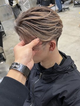 ラック 表参道(LUCK) メンズホワイトベージュバレイヤージュ