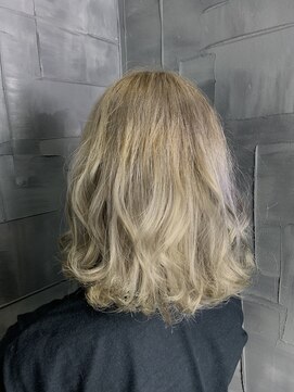 ヘアサロンエムフィス 池袋東口(HAIR SALON M Fe's) ☆ミルクティーホワイト☆