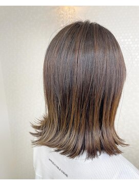 ヘアーアンドメイク ドレス(DRESS) ブリーチなしハイライトカラー