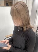 プラチナベージュ