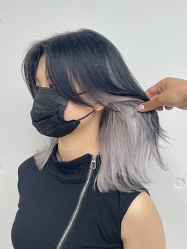 カリーナコークス 原宿 渋谷(Carina COKETH) インナーカラー/ダブルカラー/レイヤーカット/ホワイト/韓国風