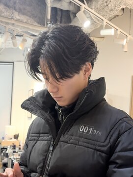 リヴ オオサカ(LIV OSAKA) センターパートフェザーパーマニュアンスパーマダウンパーマ