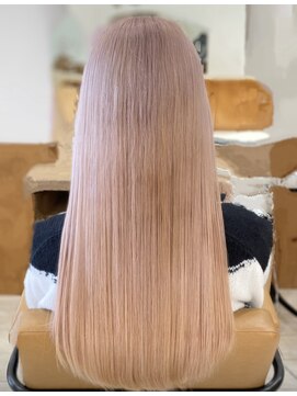 ファクト(FACT SPA) ハイトーンのピンクベージュ