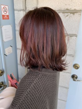 ニキ ヘアー ネイル 子安店(niki hair, nail)の写真/ハイライトに挑戦したい方へ！夏に向けて脱白髪染めでおしゃれに♪一人一人に合わせたカラー提案が自慢★