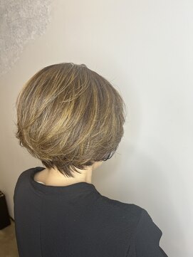 ルフェール ビューティーアンドスパ(REFAIRE beauty&spa) ハイライトグレーカラー