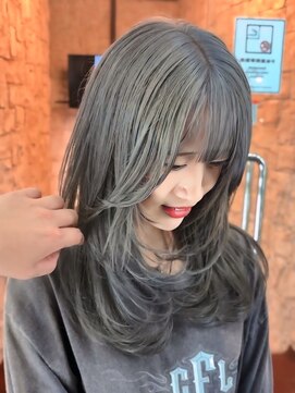 アンドソー 池袋(&so.) ミディアムレイヤー/グレー/外国人風/池袋