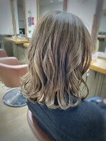 グレースモア(Grace More)&nbsp;（久留米／西原）グレージュミディアムボブ