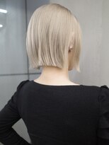 ギークス(GEEKS)&nbsp;【GEEKS渋谷】ホワイトブリーチ/冬カラー/20代30代/ミニマルボブ