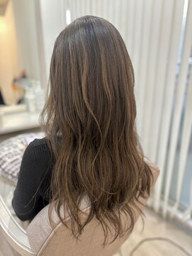 エイミーアンダーバー(amy_) ナチュラルハイライト