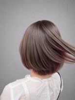 ソラヘアー(SORA hair) 透明感ベージュの切りっぱなしボブ 10代20代