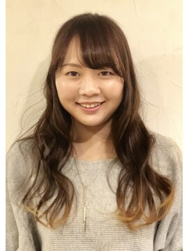 ネモヘアーワークス(nemo hair works) ポイントカラー　毛先ブリーチ　グレージュロング