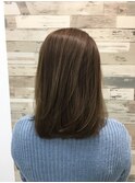 セミロングの、Lowレイヤースタイル