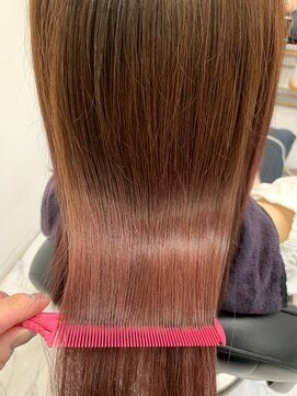 エスカーラ 表参道(THE ESCALA) @m_ayu/美髪/こなれミディ/ピンクベージュ/タビラマユミ