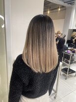 アライブ ハラジュク(ALIVE harajuku)&nbsp;ホワイトベージュバレイヤージュryota