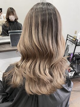 アンダーバーホワイト 広島 並木店(_WHITE) バレイヤージュ