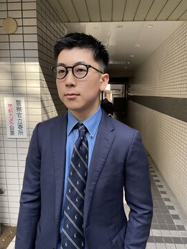 ウェルネス(Wellness) スパイラルツーブロックマッシュアップバングコンマヘア32