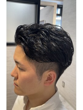 アントレース 東池袋店(UNTRACE) ビジネスパーマ ツーブロック 池袋【メンズ/バーバー/理容室】