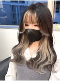 前髪インナーカラーホワイトロング