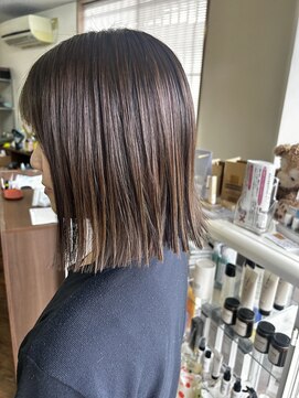 ポアリス(POARIS) 切りっぱなしボブ