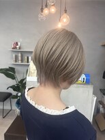 ルーシー(Lucy)&nbsp;【Lucy】ショート×ミルクティーベージュ