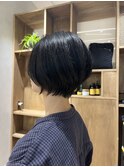 ショートボブ