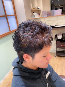 ヘアーアンドスパ フラップス(FLAPS) ゴーストルーツ