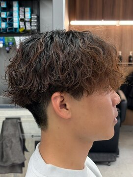 エルマーク 京都駅前(L-MARK) ツイストスパイラルパーマ/メンズ/眉毛/短髪/サーフカール