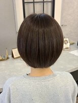 ヴィサージュバスク(VISAGE ba.s.k)&nbsp;大人可愛い抜け感ショートボブスタイル