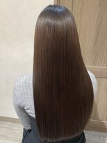 リア(Liea)&nbsp;光を纏った艶髪