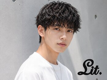 リット バイ フィフス 鹿児島中央駅店(Lit. by fifth)の写真/《柔らかい質感を求めるなら、波巻きスパイラルパーマが◎*》自宅でも再現性あるデザインをご提案*[メンズ]