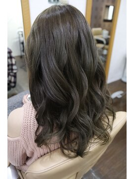 ラウレア(Laule'a) 【外国人風】イルミナカラーで創る3Dグラデーショングレージュ