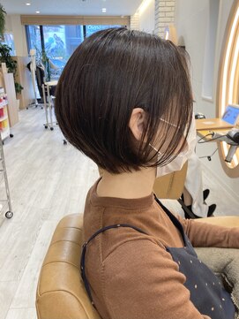 アドラーブル けやき通り店(adorable) 耳かけ【前下がりショートボブ】ベージュカラー　20代30代40代