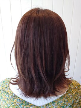 シザーズ(scissors) 小顔外ハネショートボブ