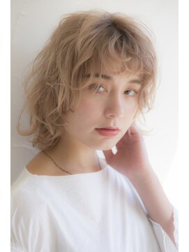 ミエルヘアーエスト 新宿店(mielhair est) ケアブリーチ×ベージュ【新宿】