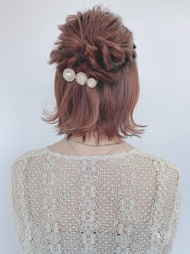 ルービック 豊中(Rubik's) シースルーカラーハーフアップアレンジ