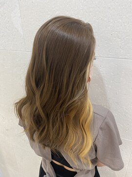 シャンティ 札幌駅前店(Shanti) インナーイエローゴールド 【本間 大貴】