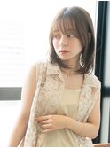 ヌーディーカラー/ふんわりミディアム/小顔ヘア/くびれボブ