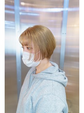 フィッツコア(FITS CORE) ブロンド　ショート　イメージチェンジ