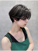 大人ショート ハンサム前下がり前髪なし襟足短め丸顔面長 K1216