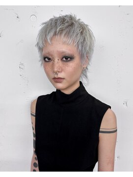 レコ 渋谷(LECO) ベリーショート×ホワイトシルバー